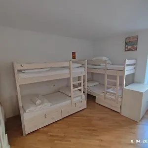 Hostel Impact House Split