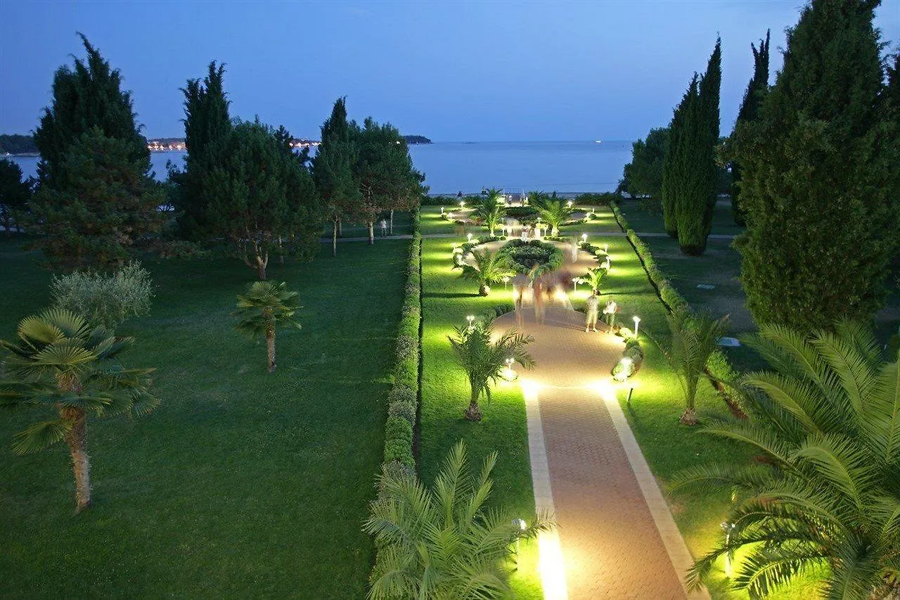 Hotel Materada Plava Laguna Porec 3*,