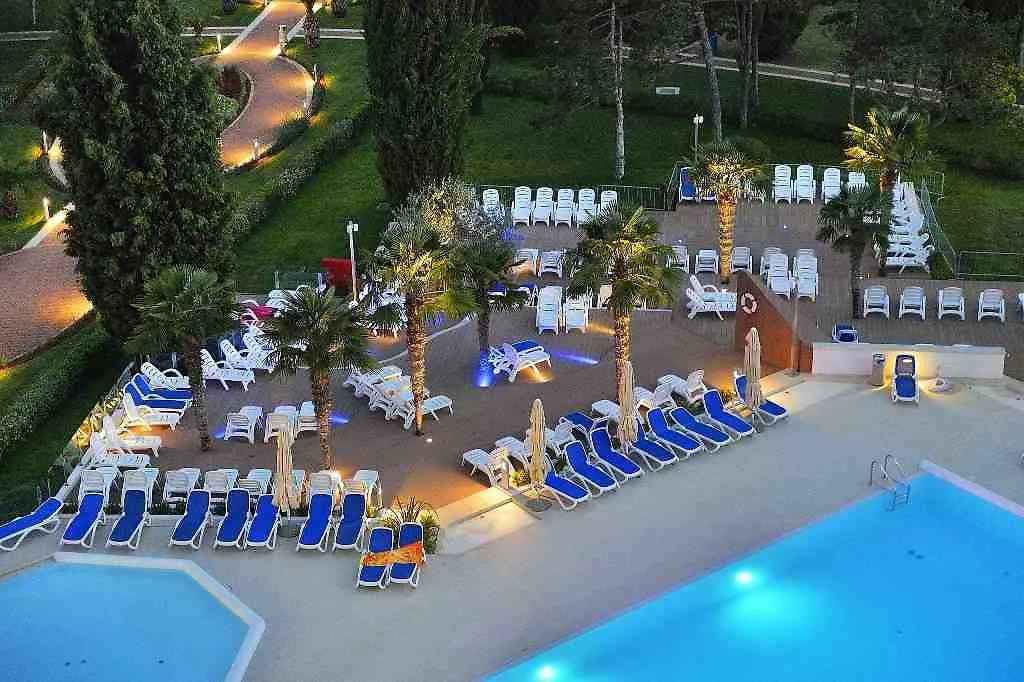 Hotel Materada Plava Laguna Porec 3*,